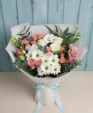 Букет цветов из:  Розы, Лизиантусы и Хризантемы в Рудногорске