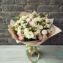 Букет цветов из:  Альстромерии, Розы и Хризантемы в Рудногорске