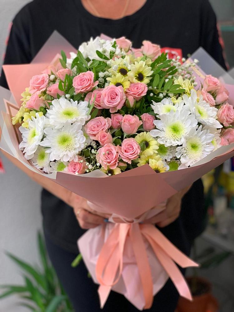 Букет цветов из: Розы и Хризантемы в Рудногорске