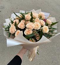Букет Кремовые розы Латте в Рудногорске