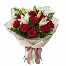 Букет цветов из:  Лилии и Розы в Рудногорске
