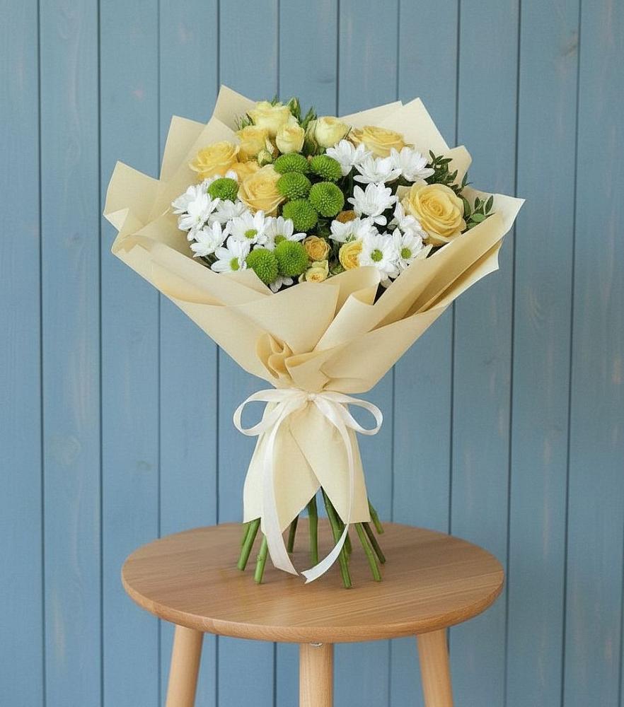 Букет цветов из: Хризантемы и Розы в Рудногорске