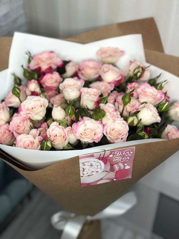 Букет цветов из: Розы в Рудногорске