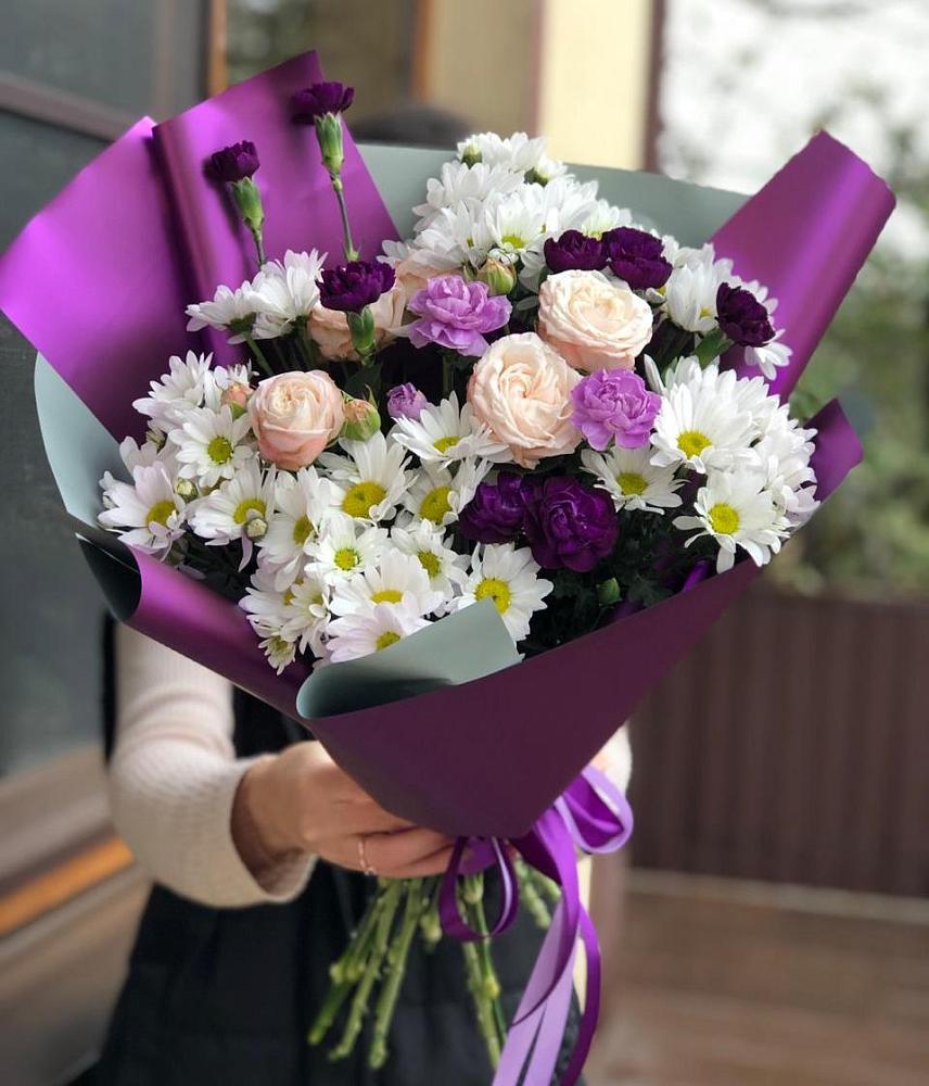 Букет цветов из: Хризантемы, Гвоздики и Розы в Рудногорске