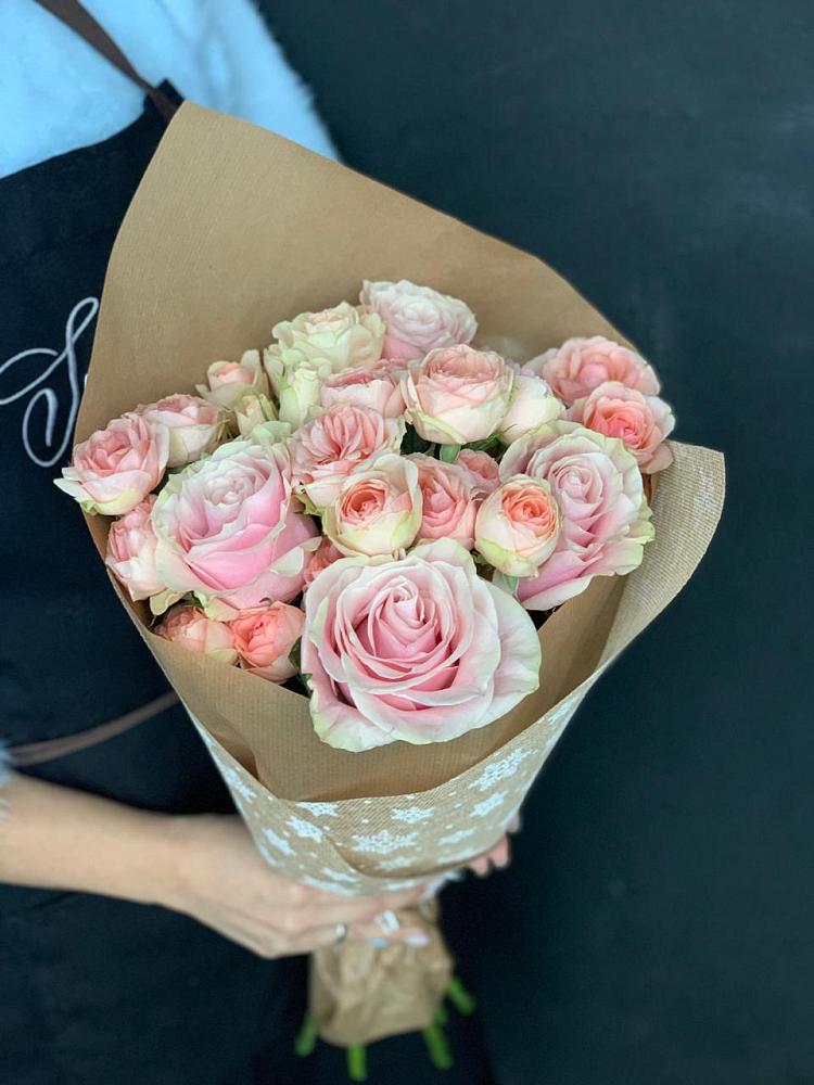 Букет цветов из: Хризантемы и Розы в Рудногорске