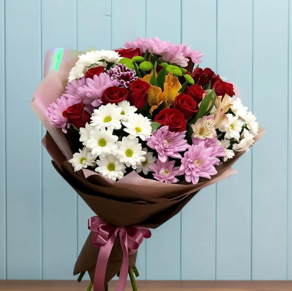 Букет цветов из: Розы, Хризантемы и Альстромерии в Рудногорске