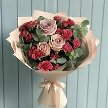 Букет цветов из:  Гвоздики и Розы в Рудногорске